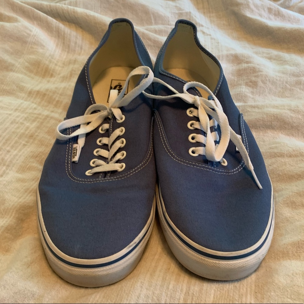 New Classic Navy Lace Authentic Vans Men’s size 14